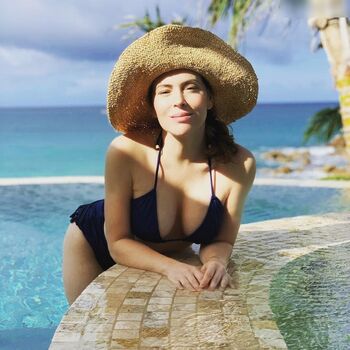 Alyssa Milano