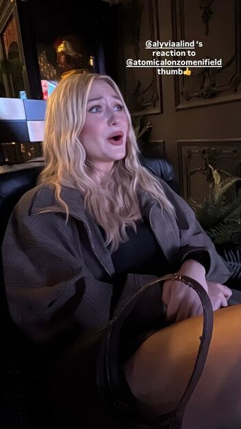 Alyvia Alyn Lind