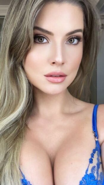 Amanda Cerny
