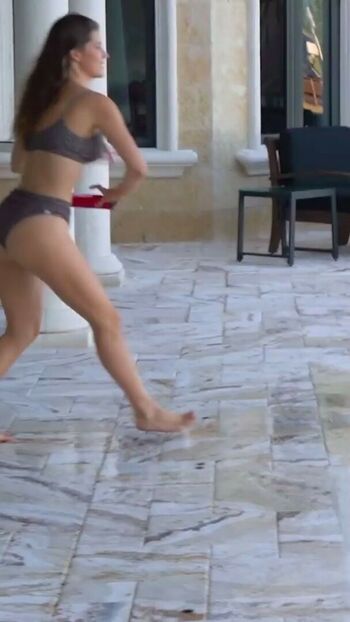 Amanda Cerny