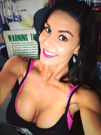 Amanda Lowry Mandinikolic