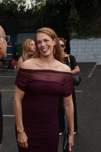 Amanda Righetti