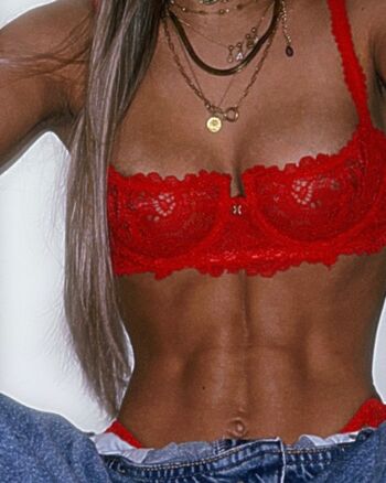 Amandine Valles