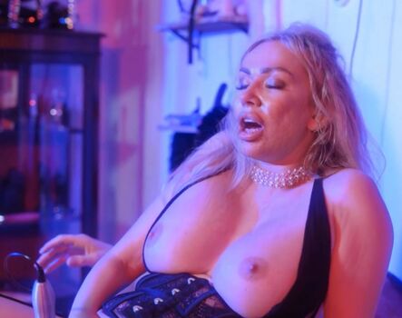 amber_jaynexx