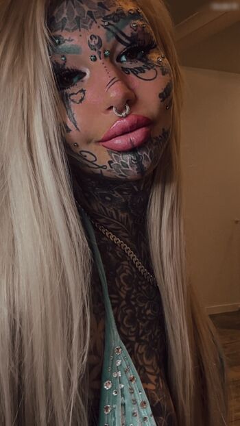 Amber Luke