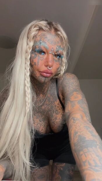 Amber Luke
