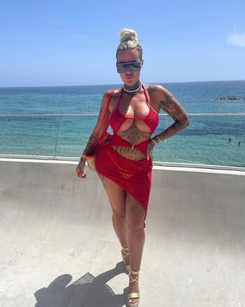 Amy Henderson