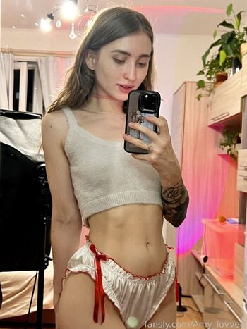 Amy_lovvee
