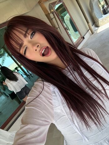 An Yujin 안유진 |