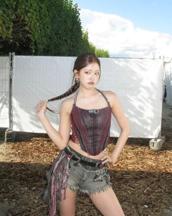 An Yujin 안유진 |