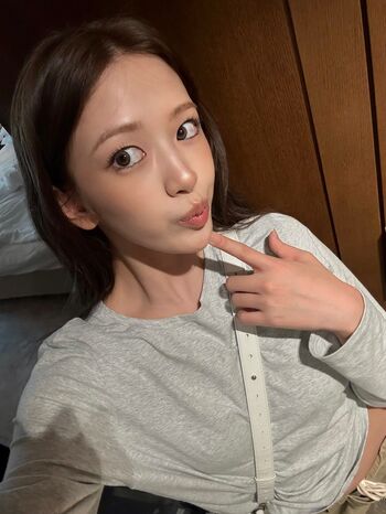 An Yujin 안유진 |