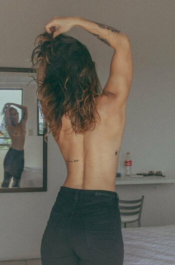 Ana E.