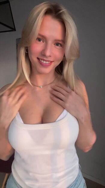 Ana Knoxx