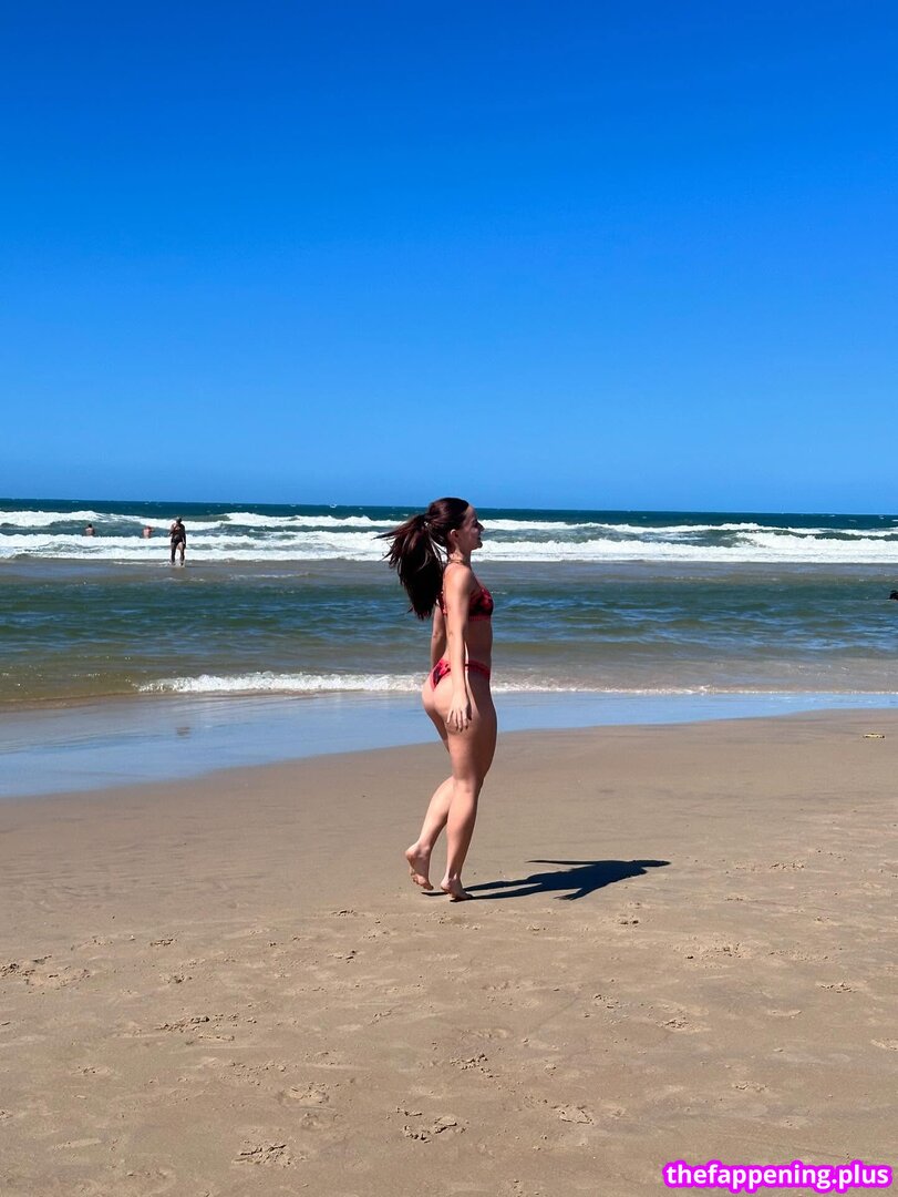 Ana Louise Gadelha