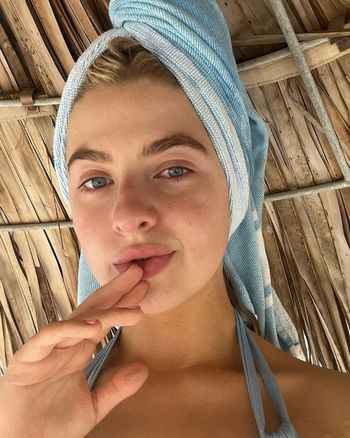 Anais Gallagher