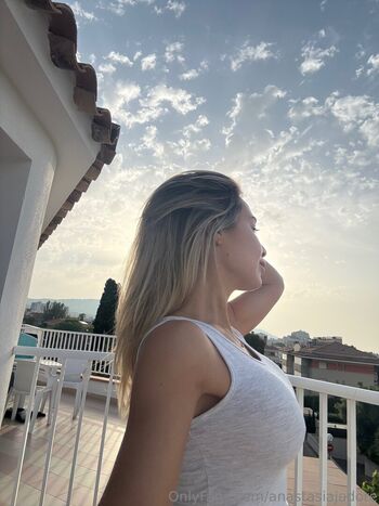 anastasiajadore