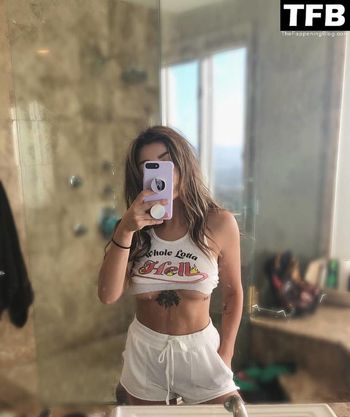 Andrea Russett
