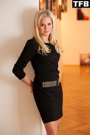 Angela Braun