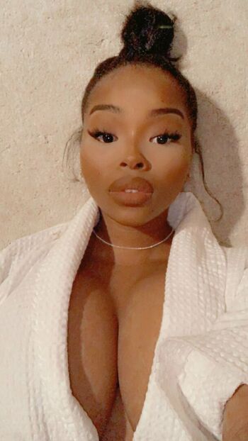Angela Mishhhj