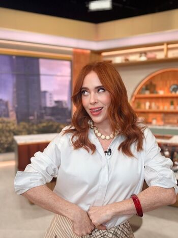 Angela Scanlon