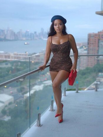 Angela Simmons