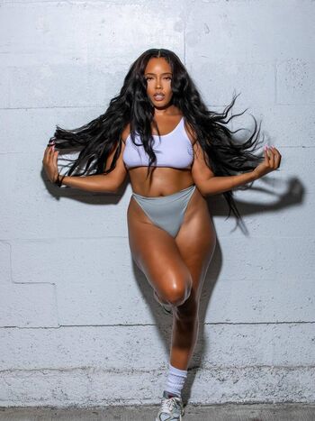 Angela Simmons