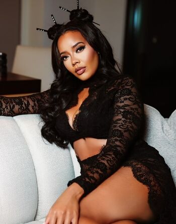 Angela Simmons