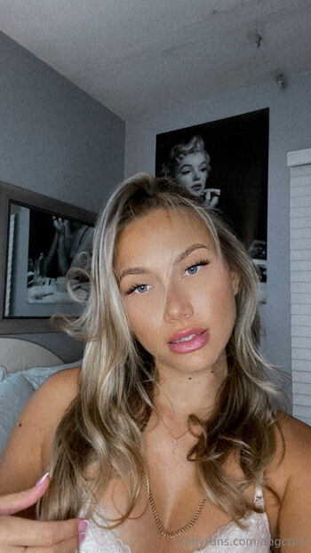 Angelacandiceee