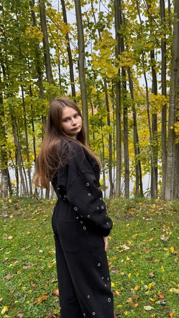 Angelina_Dehlow