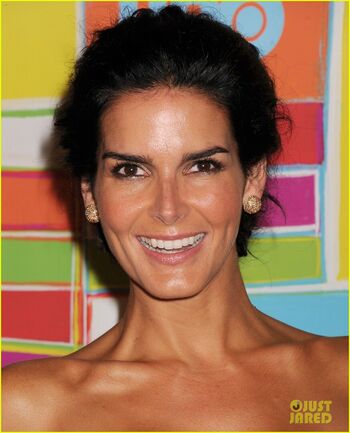 Angie Harmon