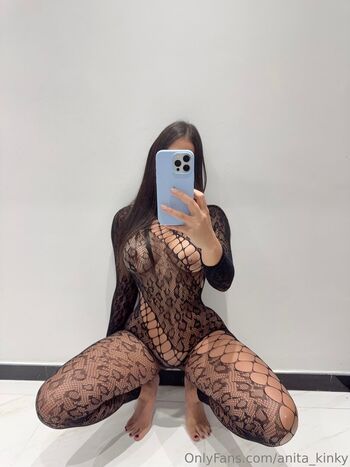 anita_kinky