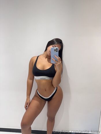 anita_kinky