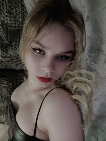 anita_raev