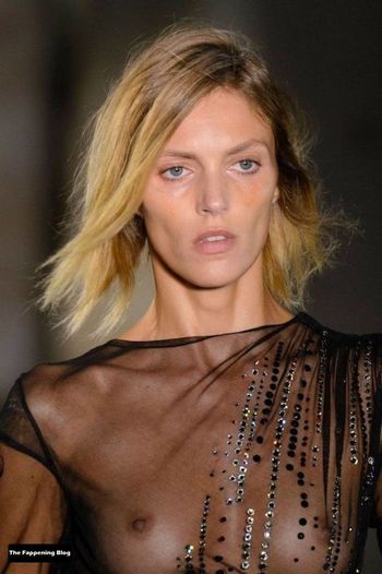 Anja Rubik