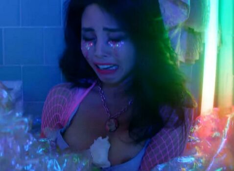 Anna Akana