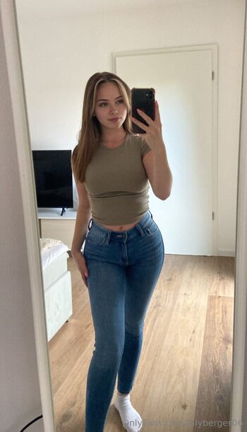 Anna Baum