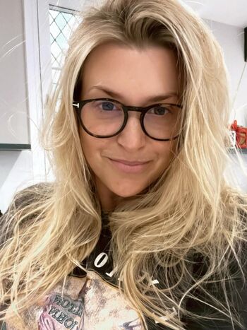 Anna Williamson