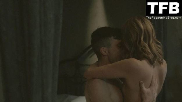 Annabelle Wallis