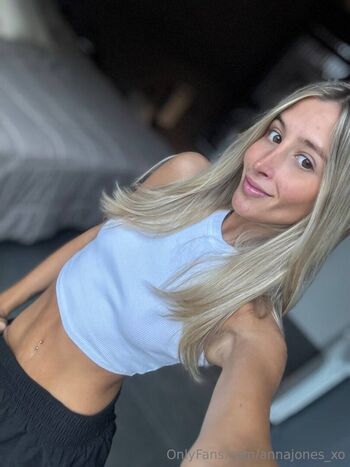 annajones_xo