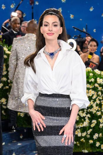 Anne Hathaway