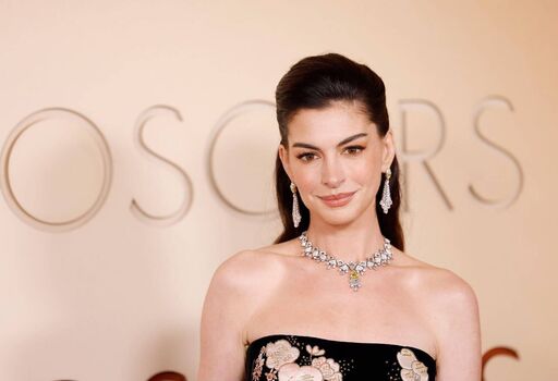 Anne Hathaway