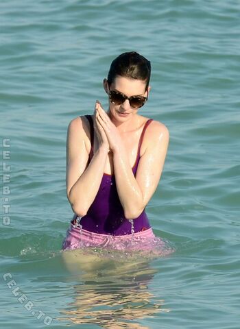 Anne Hathaway