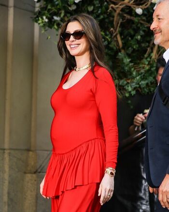 Anne Hathaway