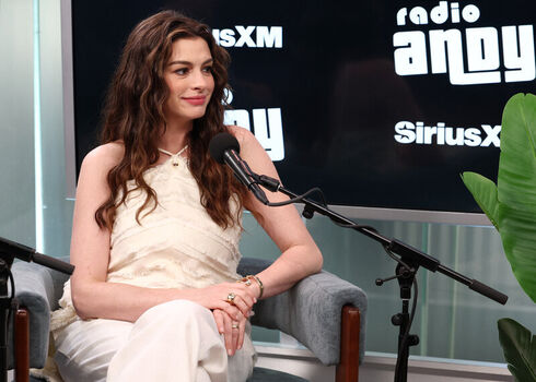 Anne Hathaway