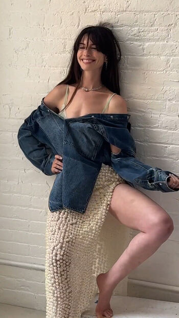 Anne Hathaway