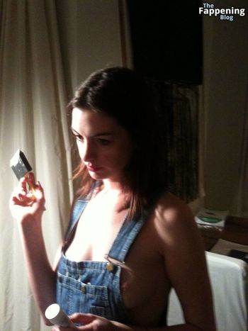 Anne Hathaway