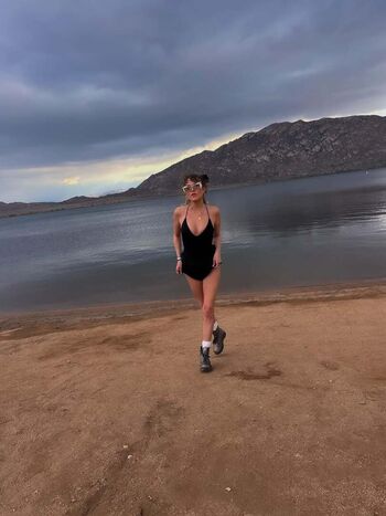 Anne Winters