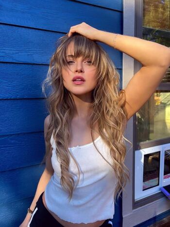 Anne Winters