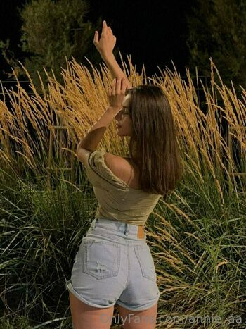 annie_aa