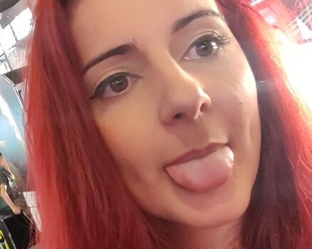AnnieFuchsia